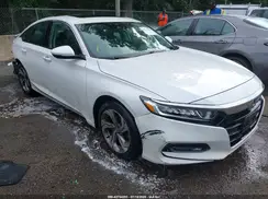 1HGCV1F60JA118420 2018 HONDA ACCORD