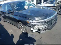 1HGCV1F62JA080964 2018 HONDA ACCORD