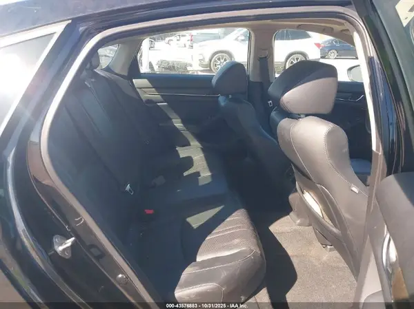 1HGCV1F62JA093780 2018 HONDA ACCORD - Image 8