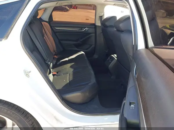 1HGCV1F62JA145487 2018 HONDA ACCORD - Image 8