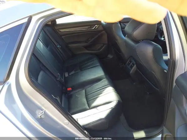 1HGCV1F63JA003519 2018 HONDA ACCORD - Image 8