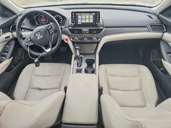 1HGCV1F63JA130898 2018 HONDA ACCORD - Image 8
