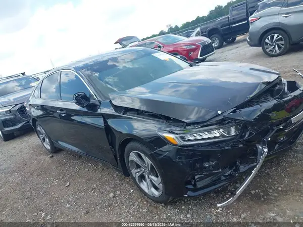 1HGCV1F63JA135776 2018 HONDA ACCORD - Image 1