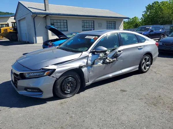 1HGCV1F63JA218530 2018 HONDA ACCORD - Image 1