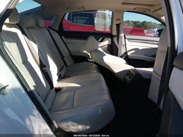 1HGCV1F64JA084336 2018 HONDA ACCORD - Image 8