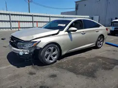1HGCV1F65JA121037 2018 HONDA ACCORD