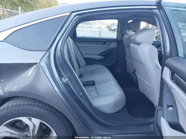 1HGCV1F66JA101668 2018 HONDA ACCORD - Image 8