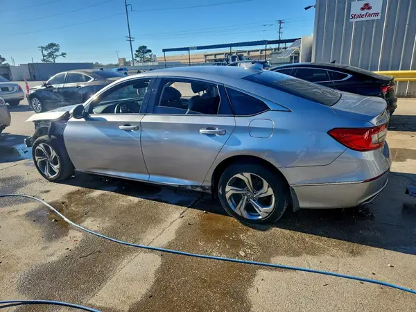 1HGCV1F66JA176130 2018 HONDA ACCORD - Image 2