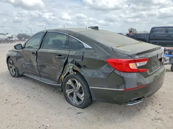 1HGCV1F67JA033641 2018 HONDA ACCORD - Image 2