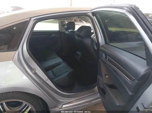 1HGCV1F68JA045636 2018 HONDA ACCORD - Image 8