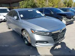 1HGCV1F68JA103471 2018 HONDA ACCORD