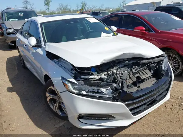 1HGCV1F68JA105852 2018 HONDA ACCORD - Image 1