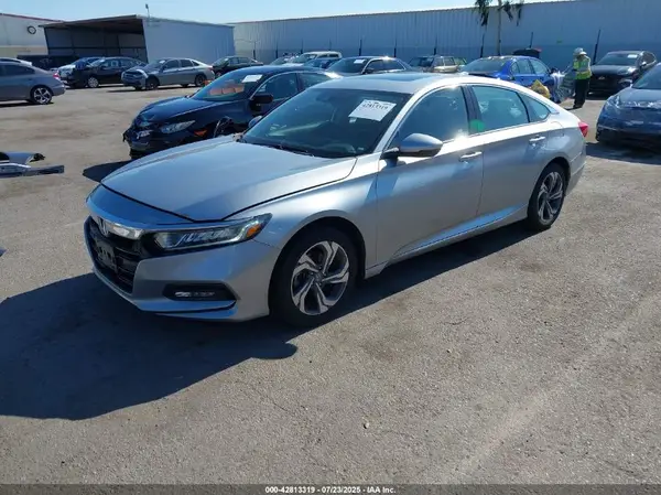 1HGCV1F68JA16263U 2018 HONDA ACCORD - Image 2