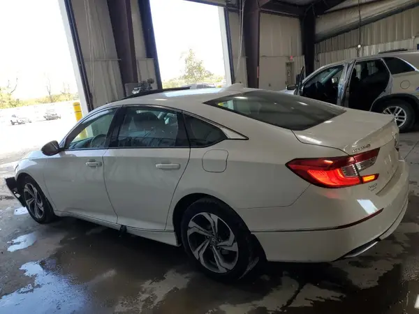 1HGCV1F69JA157426 2018 HONDA ACCORD - Image 2