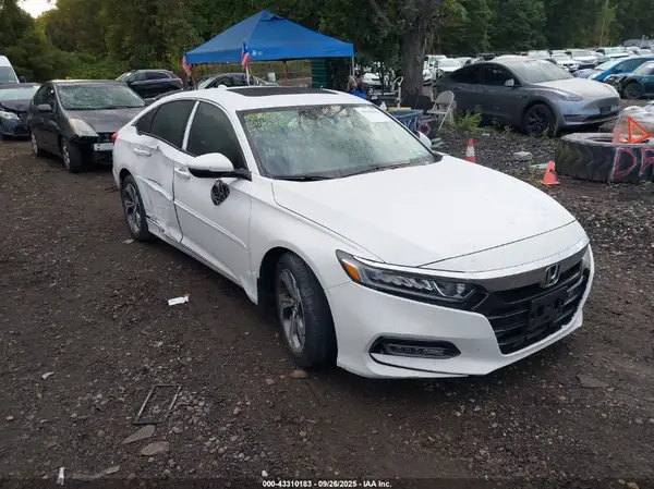 1HGCV1F6XJA036856 2018 HONDA ACCORD - Image 1