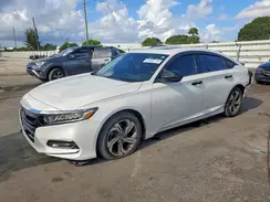 1HGCV1F6XJA068285 2018 HONDA ACCORD