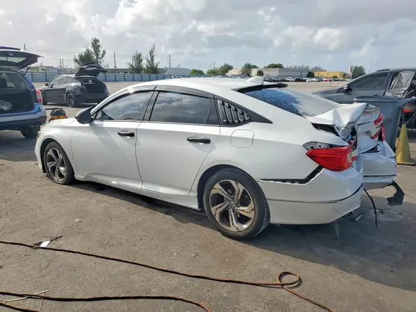 1HGCV1F6XJA068285 2018 HONDA ACCORD - Image 2