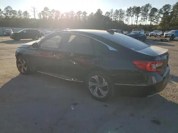 1HGCV1F6XJA101737 2018 HONDA ACCORD - Image 2