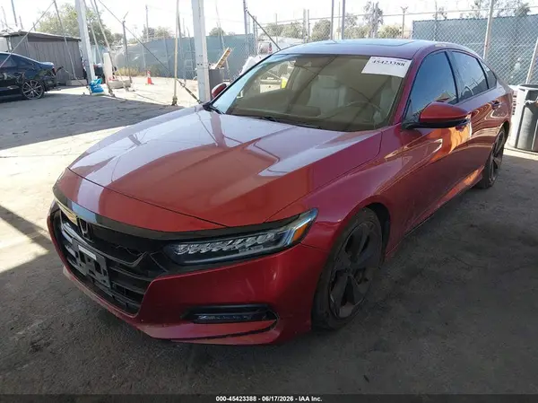 1HGCV1F90JA004069 2018 HONDA ACCORD - Image 2