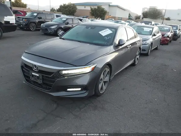 1HGCV1F90JA009255 2018 HONDA ACCORD - Image 2