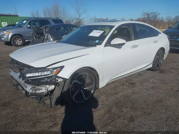 1HGCV1F90JA013676 2018 HONDA ACCORD - Image 2