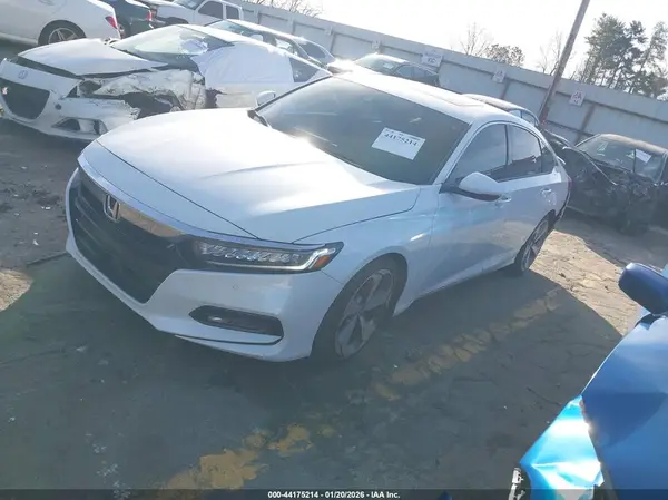 1HGCV1F90JA043812 2018 HONDA ACCORD - Image 2