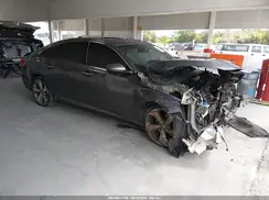 1HGCV1F90JA056110 2018 HONDA ACCORD