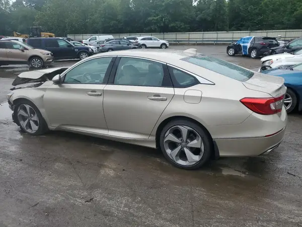 1HGCV1F90JA059282 2018 HONDA ACCORD - Image 2