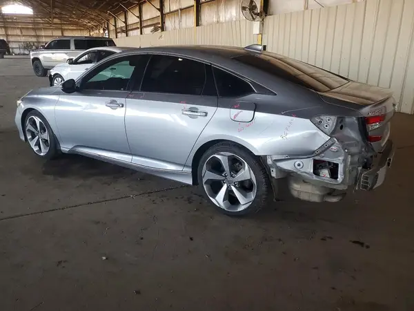 1HGCV1F90JA069441 2018 HONDA ACCORD - Image 2