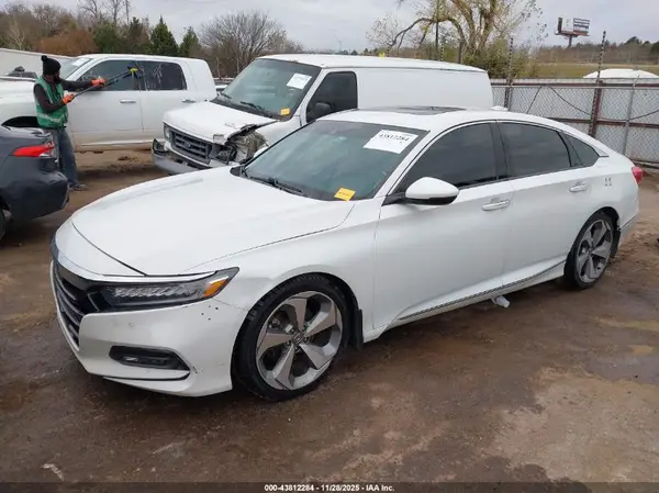 1HGCV1F90JA109534 2018 HONDA ACCORD - Image 2