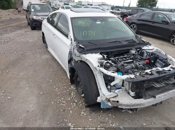 1HGCV1F90JA117374 2018 HONDA ACCORD - Image 1