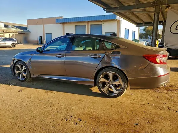 1HGCV1F90JA154621 2018 HONDA ACCORD - Image 2