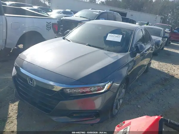 1HGCV1F90JA155851 2018 HONDA ACCORD - Image 2