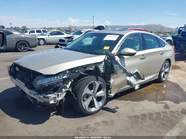1HGCV1F90JA179082 2018 HONDA ACCORD - Image 2