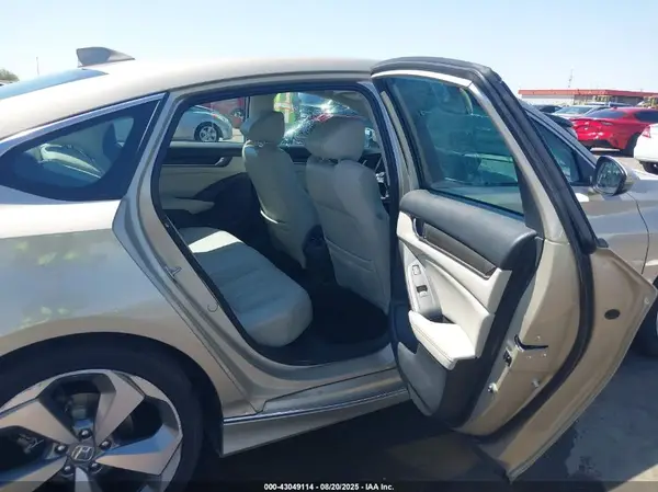 1HGCV1F90JA179082 2018 HONDA ACCORD - Image 8