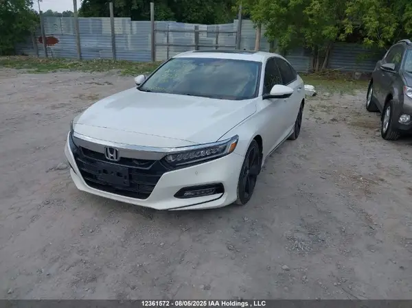 1HGCV1F90JA800823 2018 HONDA ACCORD - Image 2