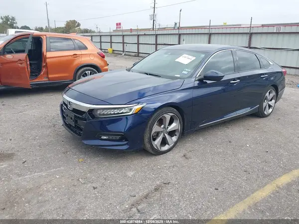 1HGCV1F91JA015324 2018 HONDA ACCORD - Image 2