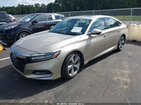 1HGCV1F91JA025724 2018 HONDA ACCORD - Image 2