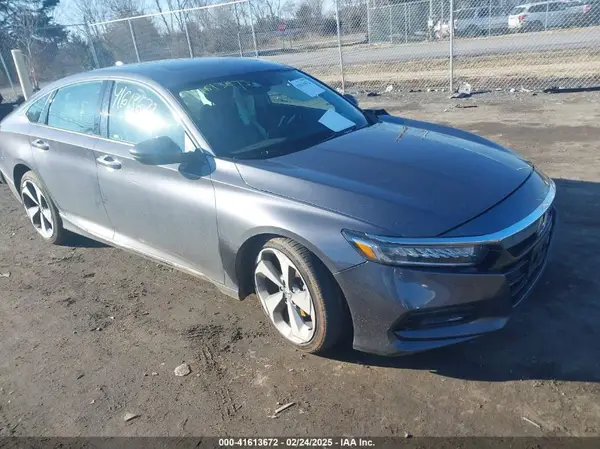 1HGCV1F91JA037467 2018 HONDA ACCORD - Image 1