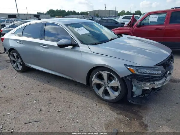 1HGCV1F91JA065883 2018 HONDA ACCORD - Image 1