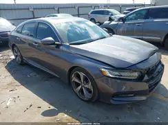 1HGCV1F91JA173565 2018 HONDA ACCORD