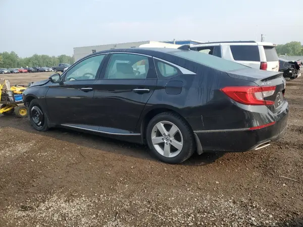 1HGCV1F91JA805058 2018 HONDA ACCORD - Image 2