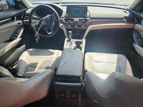 1HGCV1F92JA003022 2018 HONDA ACCORD - Image 8