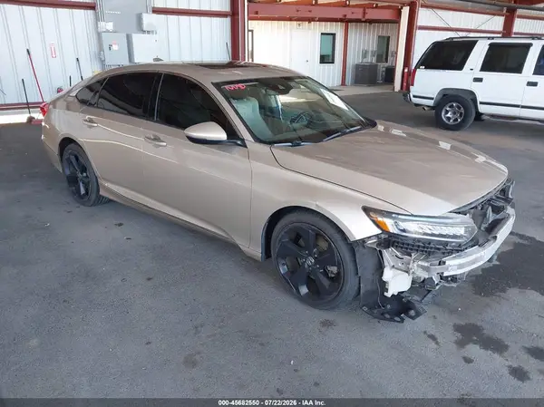 1HGCV1F92JA003053 2018 HONDA ACCORD - Image 1