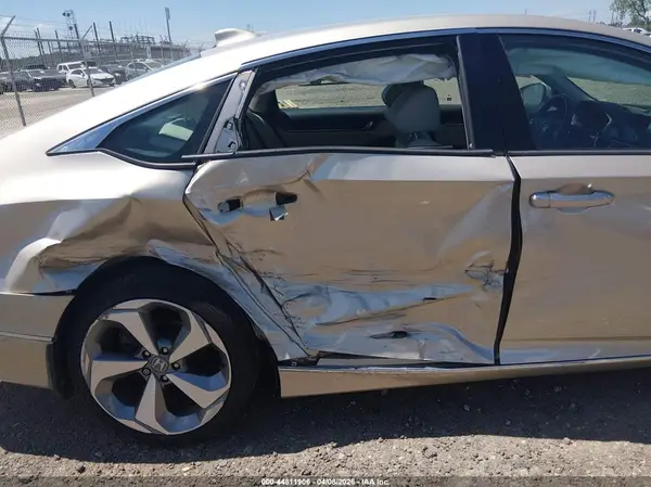 1HGCV1F92JA021469 2018 HONDA ACCORD - Image 8