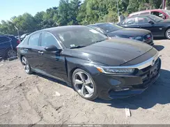 1HGCV1F92JA026252 2018 HONDA ACCORD