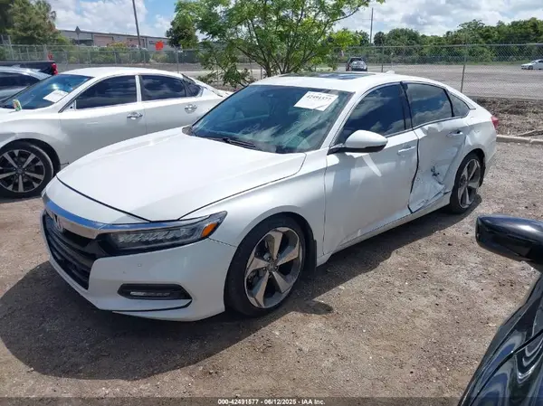 1HGCV1F92JA029202 2018 HONDA ACCORD - Image 2