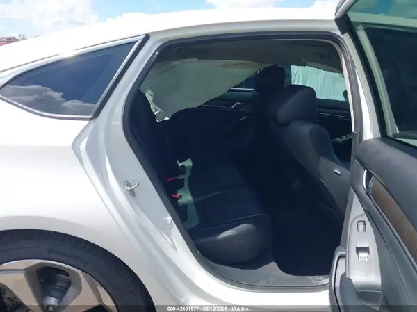1HGCV1F92JA029202 2018 HONDA ACCORD - Image 8