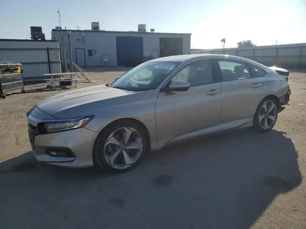 1HGCV1F92JA044802 2018 HONDA ACCORD - Image 1
