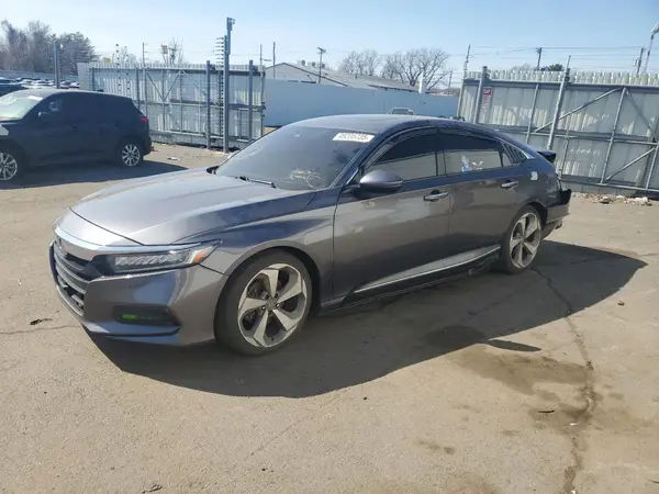 1HGCV1F92JA049532 2018 HONDA ACCORD - Image 1